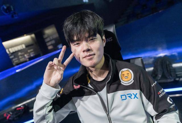 BRO横扫DRX，Deft操刀奇招英雄翻盘焦点之战淘汰赛，强势挺进下一轮的简单介绍