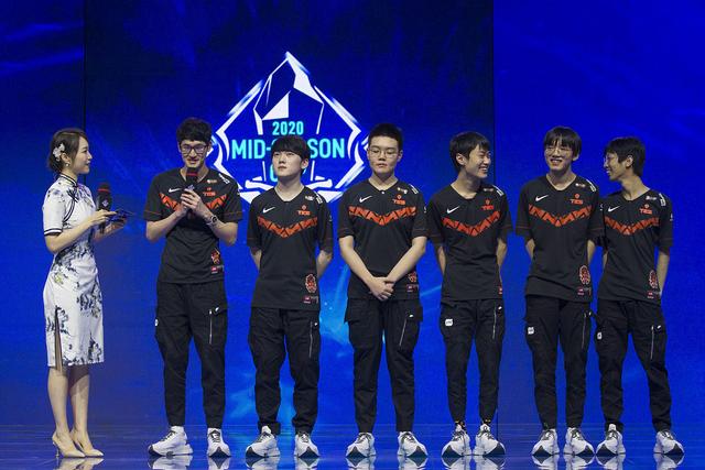 开云APP-BLG力克TES，Kanavi线上压制力十足宿敌对决全球总决赛，留下经典瞬间的简单介绍