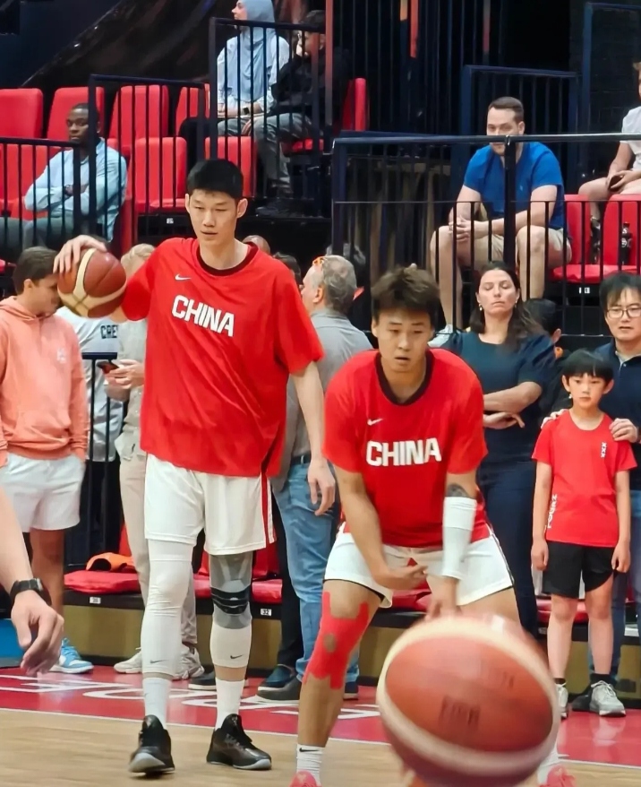 开云体育APP下载-新疆队险胜江苏队，胡金秋统治全场的简单介绍