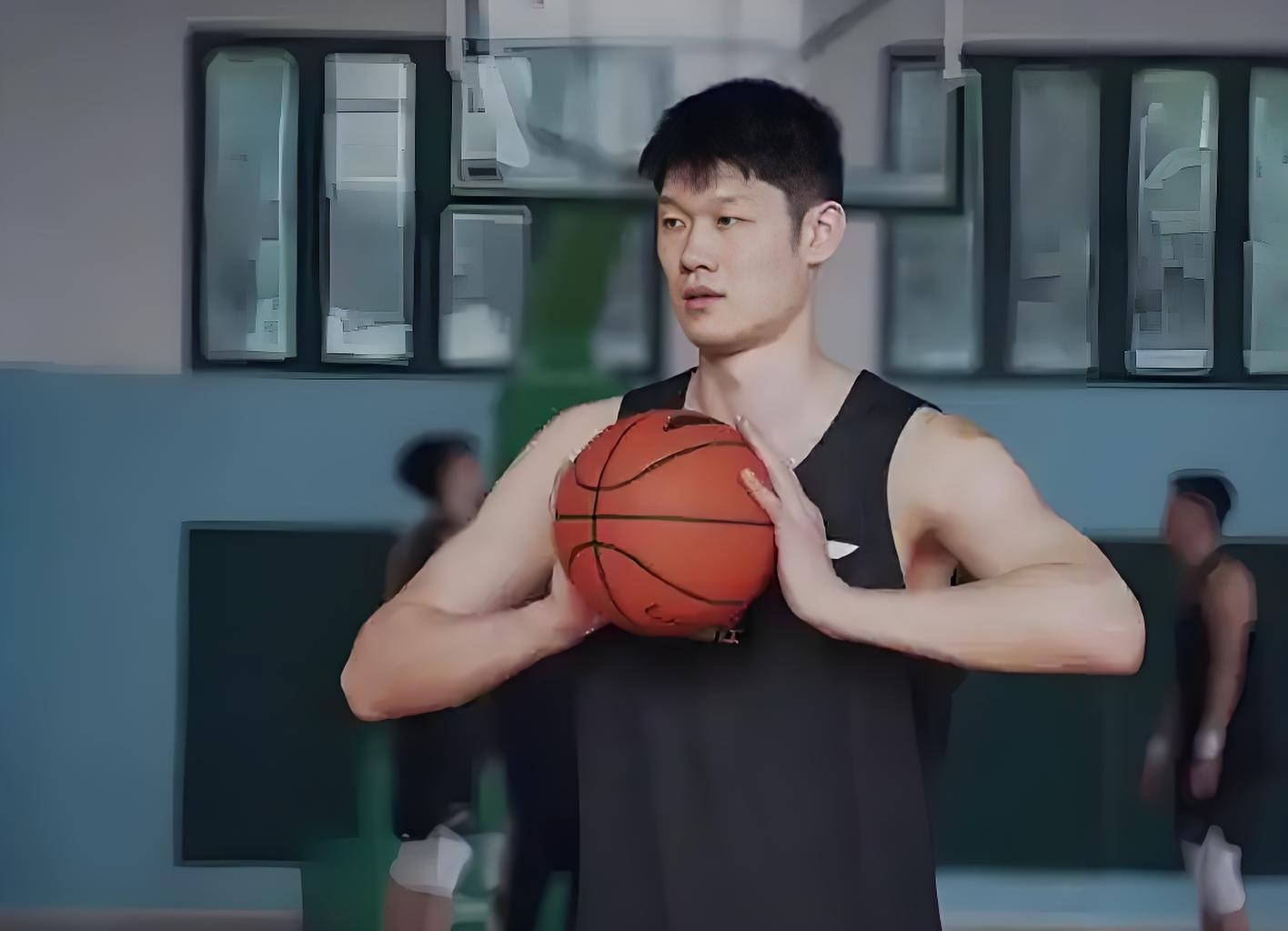 新疆队险胜江苏队，胡金秋统治全场的简单介绍