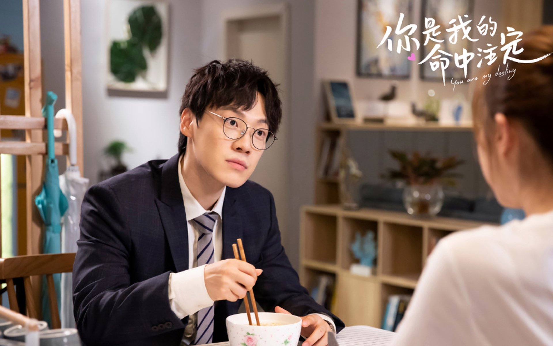 数据游戏的冰冷与英雄之血的滚烫，当比利时用团队足球压制秘鲁，内马尔在另一片战场接管了排名争夺战