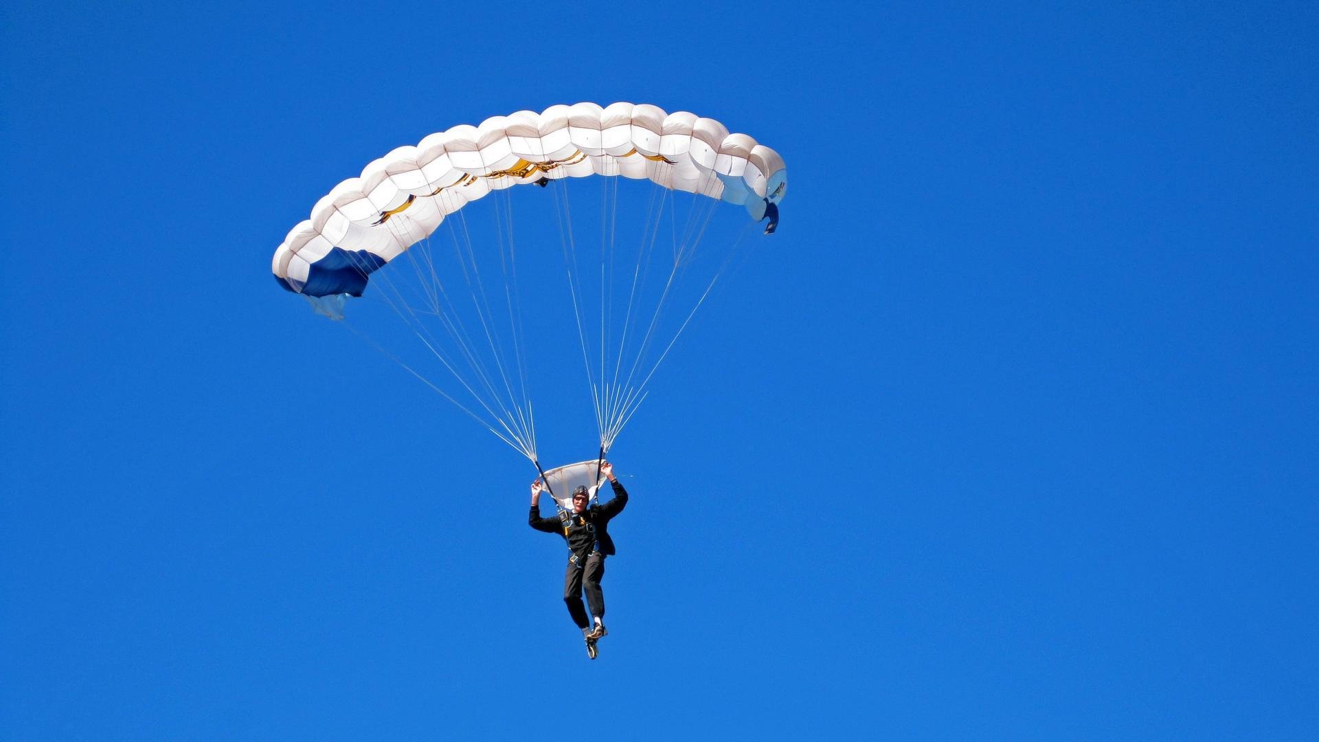 开云体育中国-基米希在生死战中诠释完美中场，当解说高喊他就是答案！